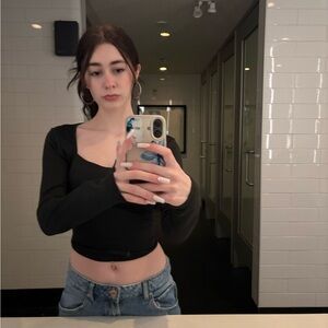 Meet your Posher, Ariana